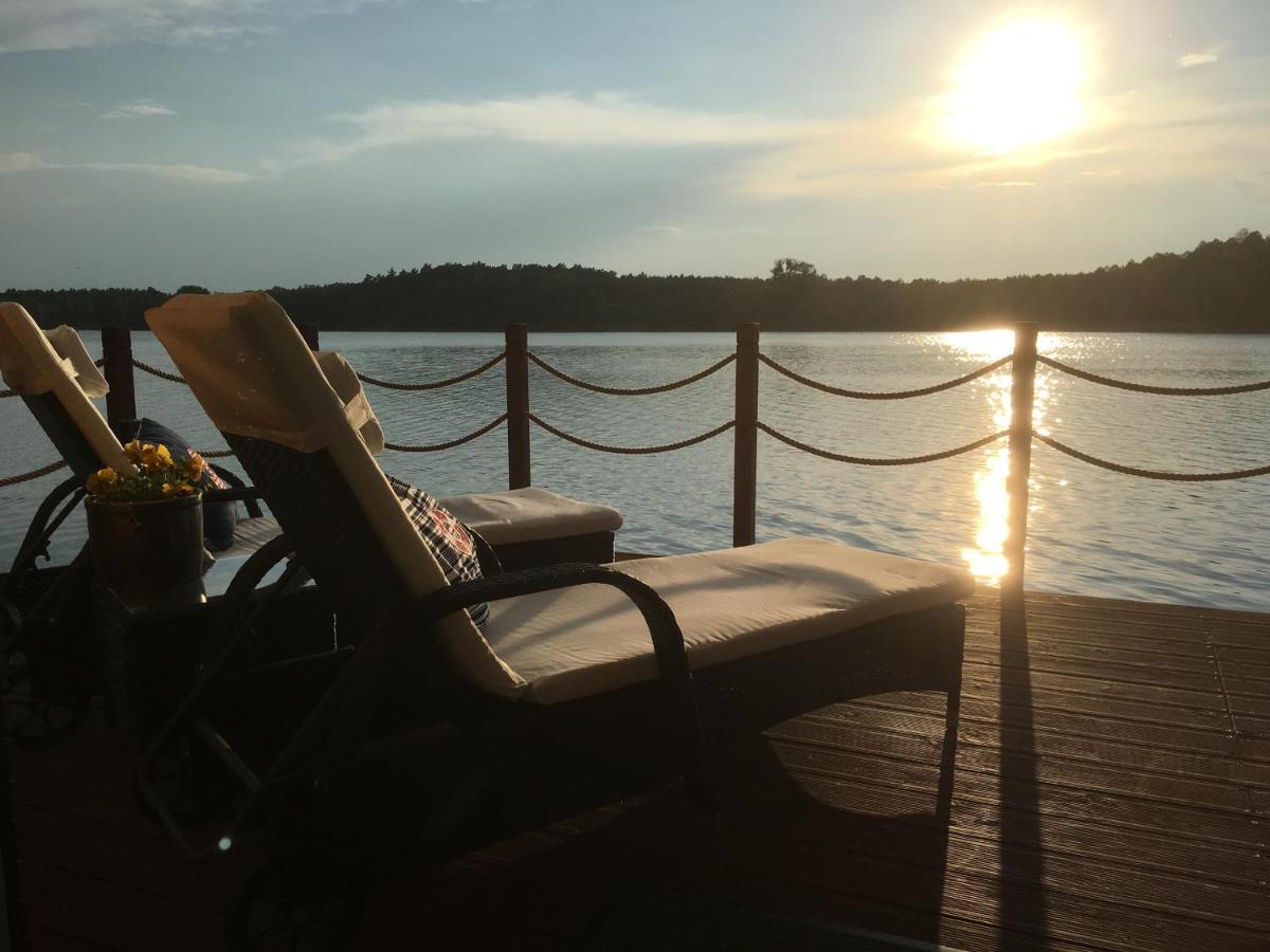 Houseboat Slesin Hotel ภายนอก รูปภาพ